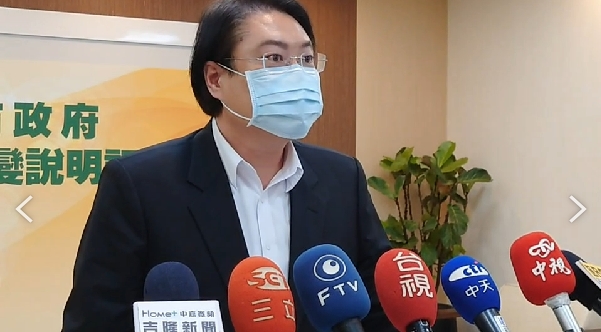 林右昌怒批柯文哲患了政治失憶症。(圖/中天新聞)