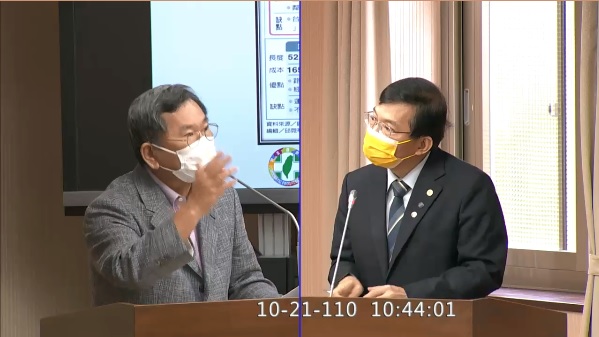 攝自立法院直播