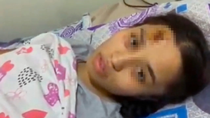 烏茲別克塔什干大學一名20歲女大生卡米洛娃(Mushtaribonu Kamilova),日前竟被一名狼師性侵並慘遭推下3層樓。(圖/擷取自《Hot News Today》YouTube)