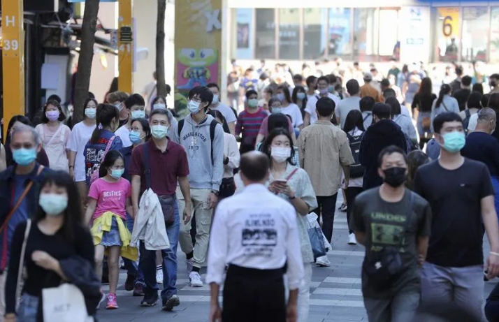 今日雖是立冬，但上午天氣仍艷陽高照。（圖／中央社）