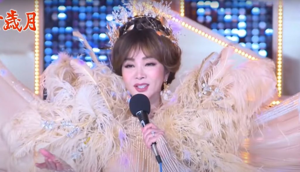 陳美鳳在八點檔中重現秀場表演模樣。 （圖／翻攝自YT）