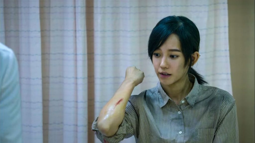 孟耿如在《麻醉風暴2》拍捷運爆破戲掛彩送醫。（圖／中天綜合台提供）