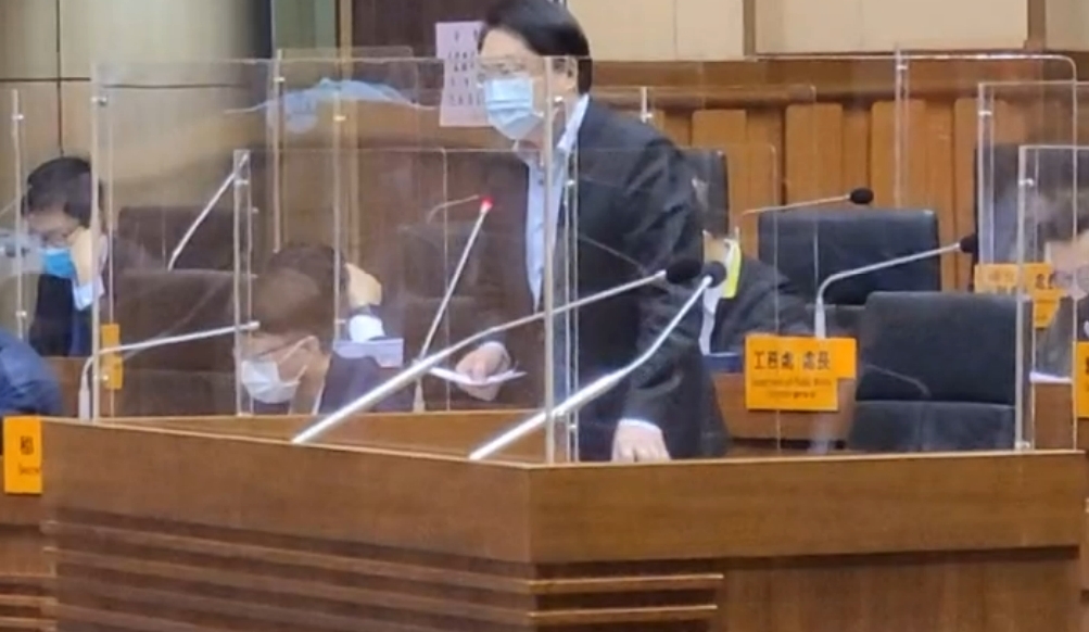林右昌直言,他的聲量近日超過柯P,所以柯P可能有點吃醋。(圖/中天新聞)