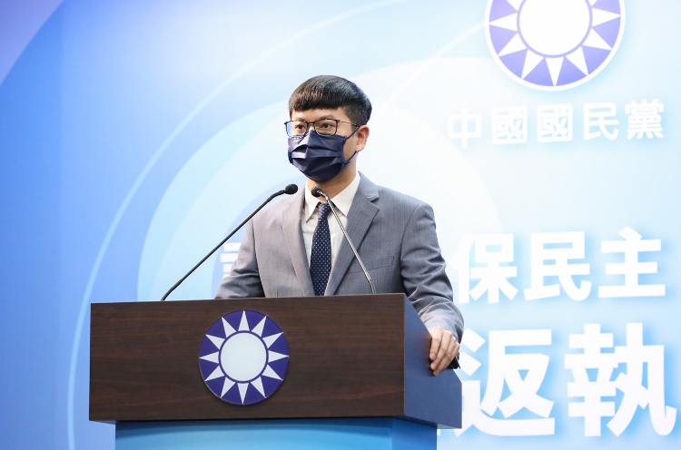 國民黨文傳會主委凌濤表示，「反萊豬」和「公投綁大選」的同意支持度呈現穩定，「護藻礁」公投的不表態率則有3成5至4成，「重啟核四」公投的部分，整體同意度略高於不同意。（圖／翻攝自臉書／凌濤）
