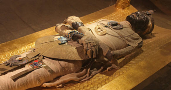 考古學家發現一具嚴重便秘導致營養不良而死的木乃伊。（示意圖／pixabay免費圖庫）