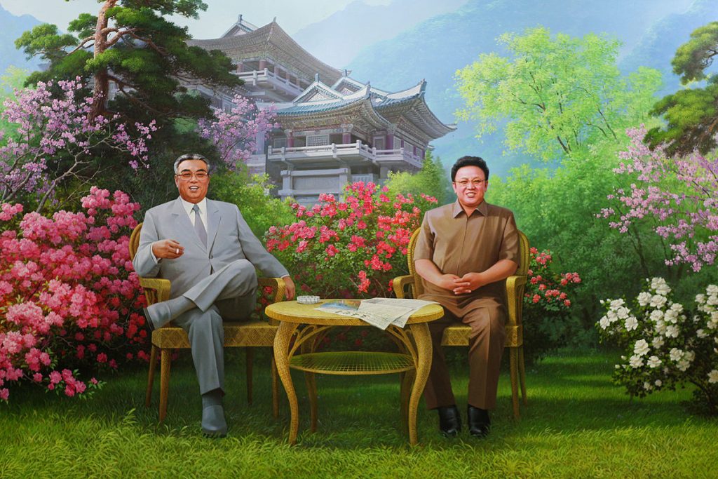 北韓每逢金日成、金正日逝世週年，就會進入「全國禁笑」的哀悼期。（圖／翻攝自維基百科）