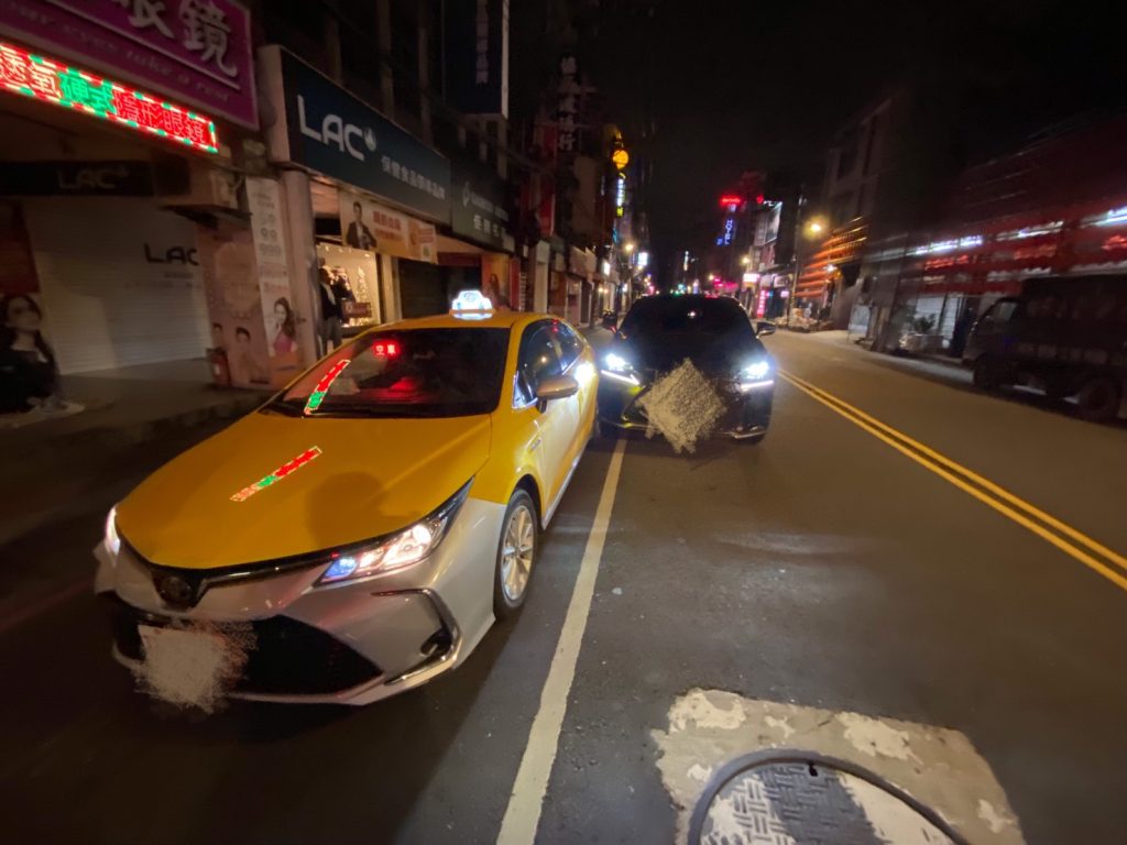 宋少卿12月28日凌晨被逮到酒駕撞上計程車!(圖/中天新聞)