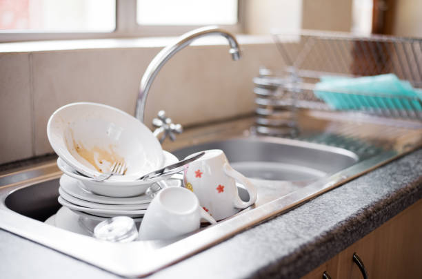 移工拒絕洗碗結果被同事打。（圖／示意圖／取自Pixabay）
