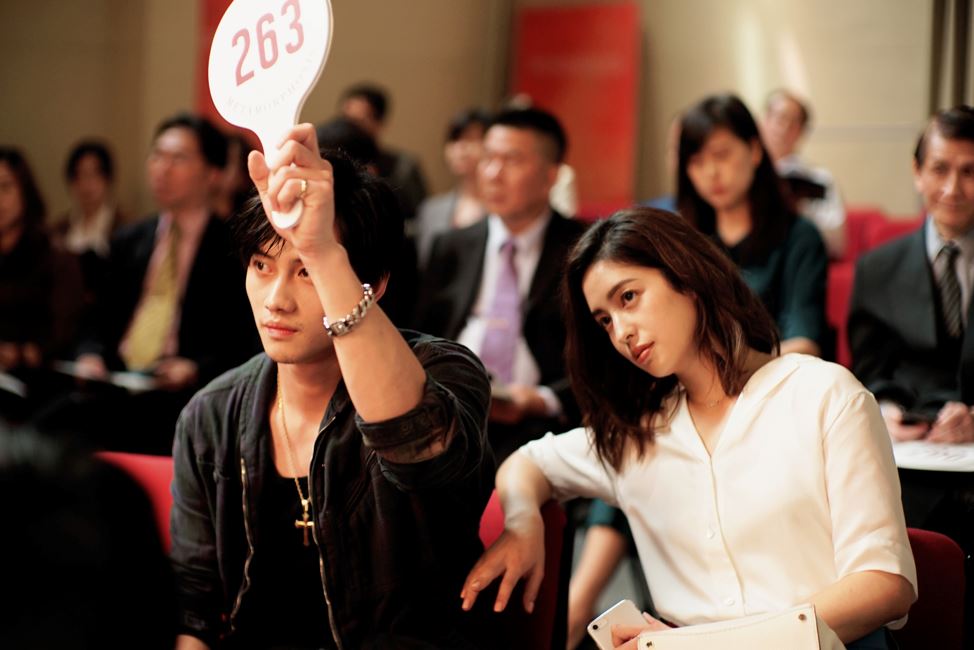 《不想一個人》電影團隊聚集近20位藝術家，拍賣會上的作品保險費更要價五百萬元。（圖／牽猴子提供）