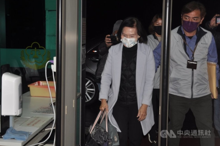 宜蘭縣長林姿妙及其兒女等6人,先前因涉嫌圖利罪、財產來源不明等案,今(17)日上午再遭宜蘭地檢署傳喚。(圖/中央社)