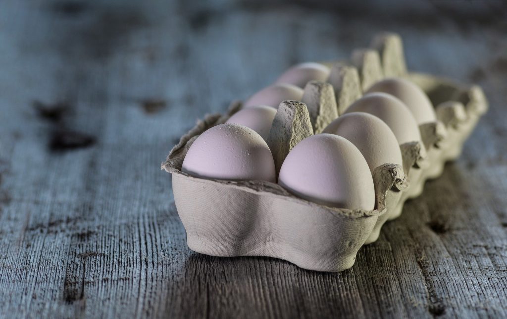 營養師提醒，有「3種人」最好避免直接吃生雞蛋。（示意圖／pixabay）