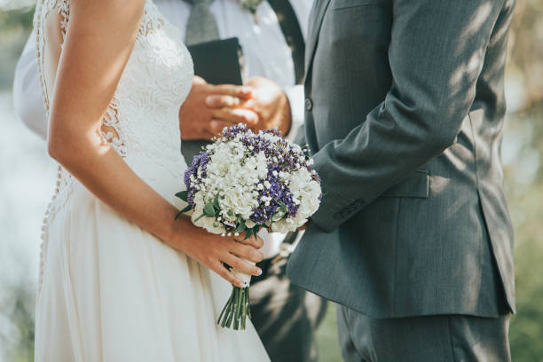 婚禮上前女友「上半身大秀ω曲線」，妖嬌模樣讓新娘爆氣。（圖／示意圖／取自Pixabay）