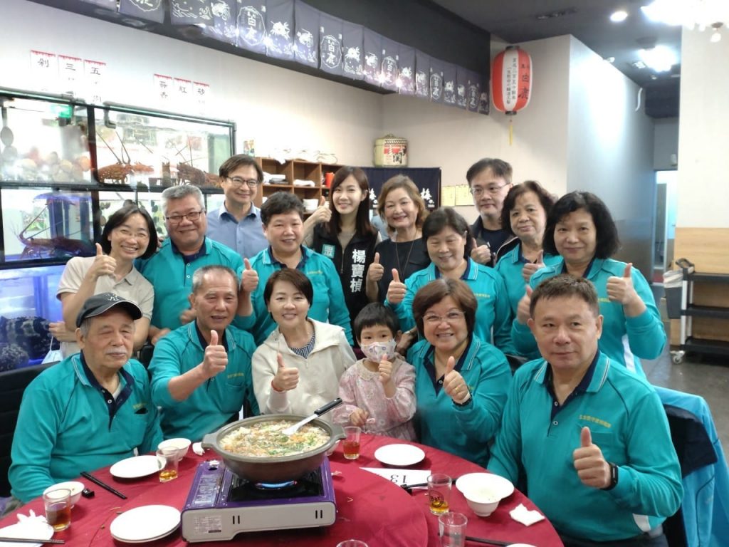 台北市副市長黃珊珊遭爆出席餐會沒戴口罩（攝自王振鴻臉書）