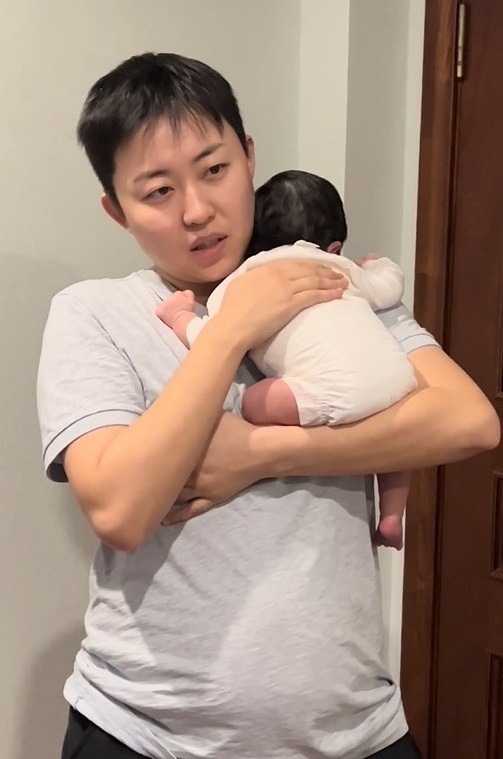 葉海洋日前剛產下第二個女兒。 (圖/翻攝自微博)