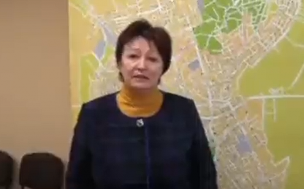 烏克蘭南部城市梅利托波爾(Melitopol)市長費德洛夫(Ivan Fedorov),11日竟在光天化日之下被俄軍擄走,結果才事隔兩天,前市議員丹尼爾琴科(Galina Danilchenko)竟瞬間就任新市長!(圖/翻攝自推特)