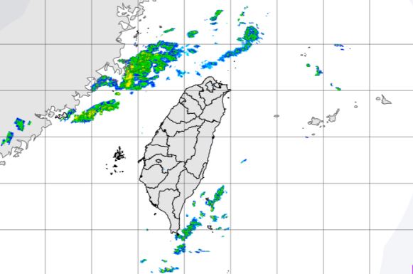 氣象局指出今晚起雨區擴大。（圖／氣象局）