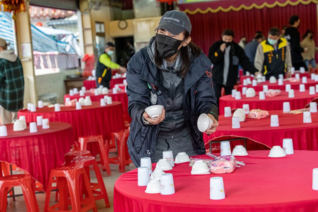 錢薇娟(錢姐) 擔任特別來賓,卻遭一旁地方媽媽嗆聲。(圖/ 台視、好看娛樂提供。)