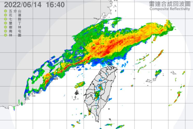 從氣象局的雷達回波圖來看，可發現這波梅雨鋒面相當紮實、巨大。（圖／氣象局提供）