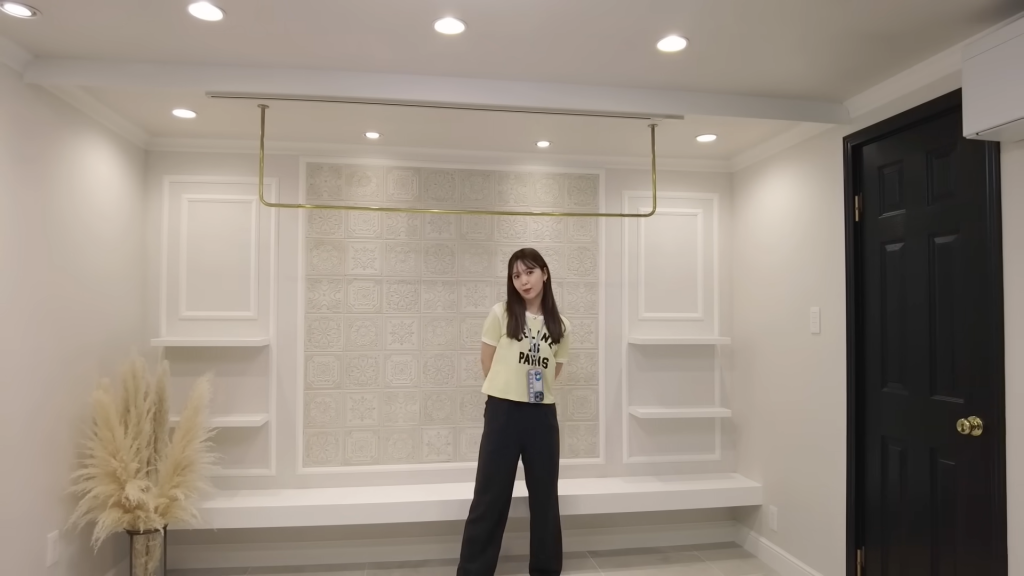 藤田妮可買下位於東京的獨棟3層豪宅送給媽媽。（圖／翻攝自YouTube）