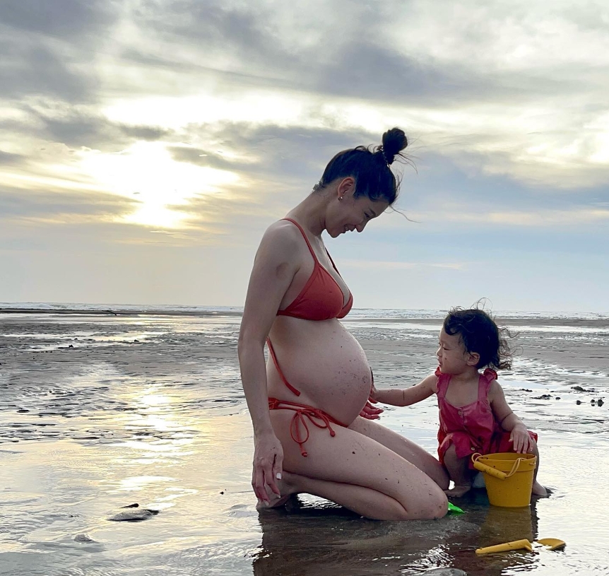 懷孕第38週的趙孟姿分享環紮手術後的「救命線」。（圖／翻攝自趙孟姿IG）