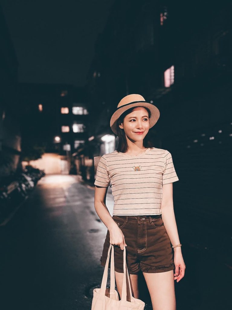 蘿莉塔在臉書分享自己需要開刀才能改善上顎骨頭凸。(圖/翻攝自臉書)