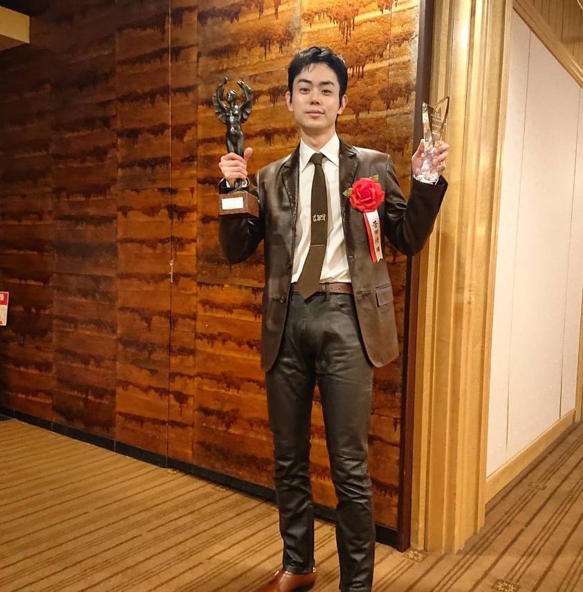 菅田將暉是日本影史第二年輕影帝。（圖／翻攝自IG）