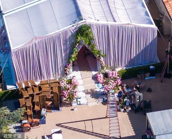 小甜甜布蘭妮的婚禮現場。(圖/翻攝自IG)