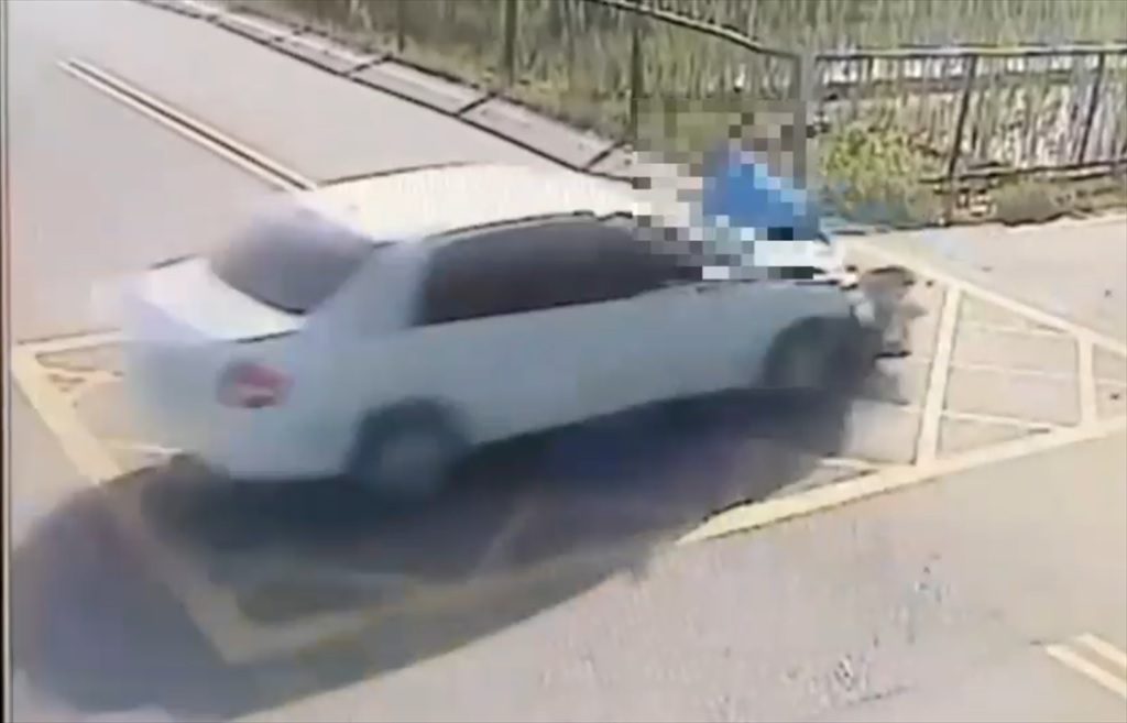 花蓮吉安一名張姓騎士遭轎車撞飛傷重不治（民眾提供）