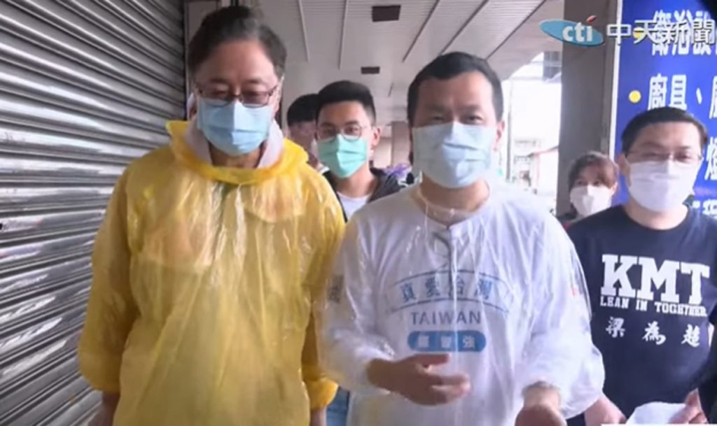 羅智強日前與張善政一同行腳桃園,傾聽民意。(圖/中天新聞)