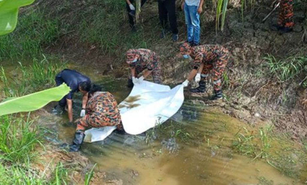 馬來西亞一名76歲老婦，昨（11）日在和家人失聯後，今（12）日上午竟被發現離奇溺死於距離住處約200公尺遠的河溝裡。（圖／翻攝自推特）