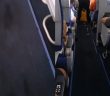 乘客在飛機上拉肚子。（圖／合成圖／翻攝微博）