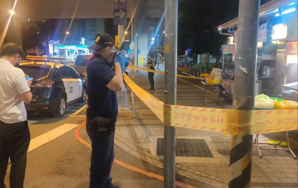 快訊／台中驚傳槍響！ 30多歲男子火車站附近「頭部中彈」送醫搶救。（圖／中天新聞）