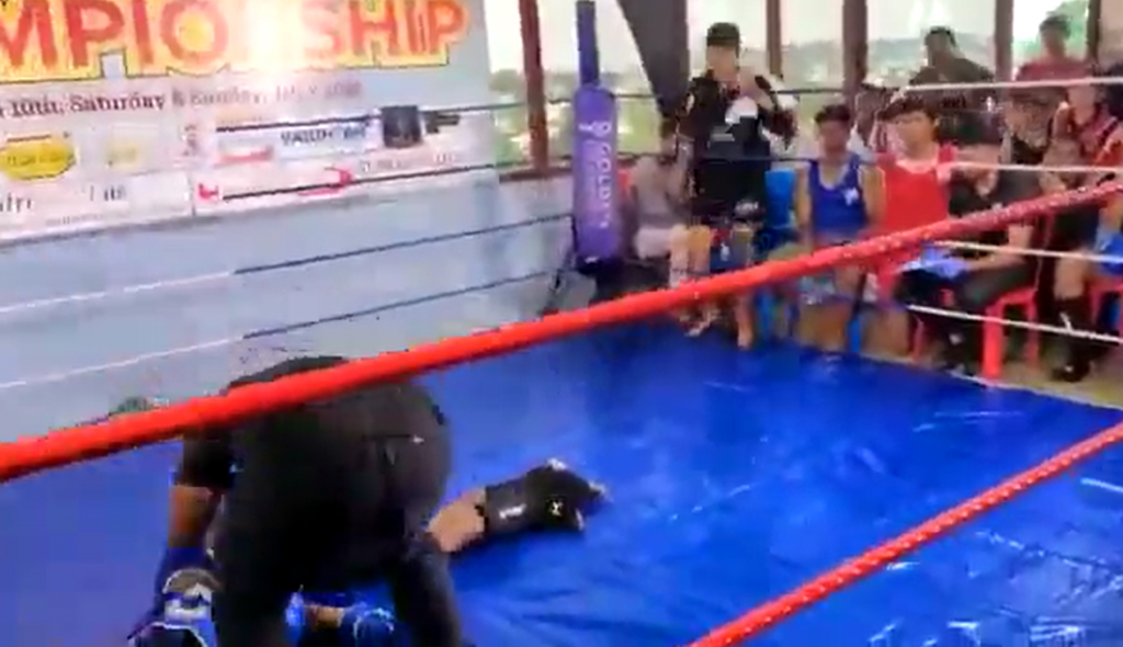 印度一名拳擊選手遭對手重擊身亡!(圖/翻攝自推特)