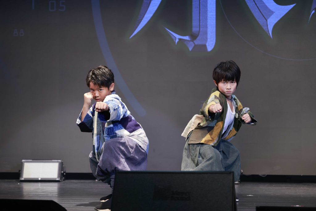 《小子》功夫小子吳宗修(左)、釋小願(右) 照片提供:星泰娛樂