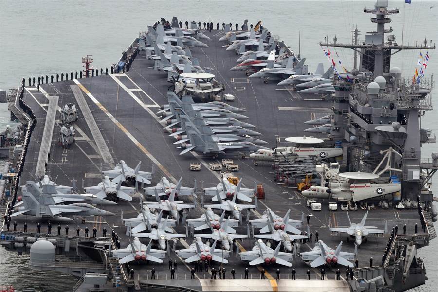 圖為 美國航空母艦 史坦尼斯號。(圖/美聯社)