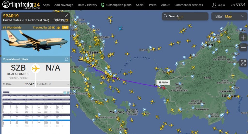 裴洛西專機在今日下午5時許的位置。（圖／翻攝自Flightradar24）