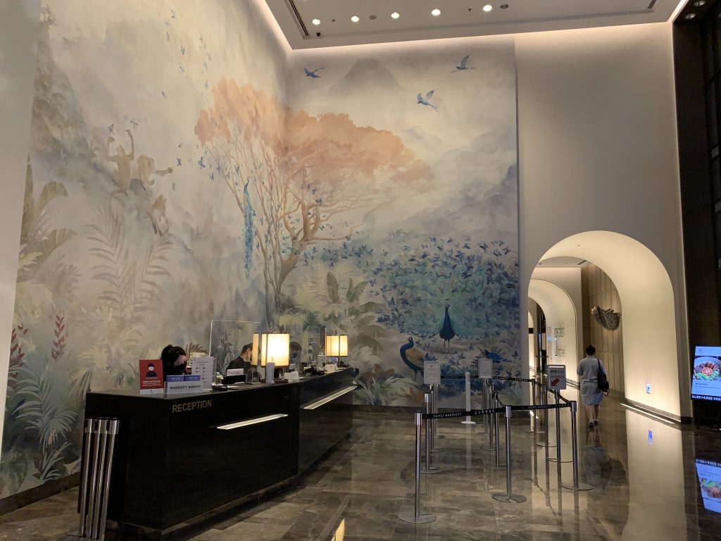 萬豪酒店大廳未見加強保安。（圖/塗豐駿攝）