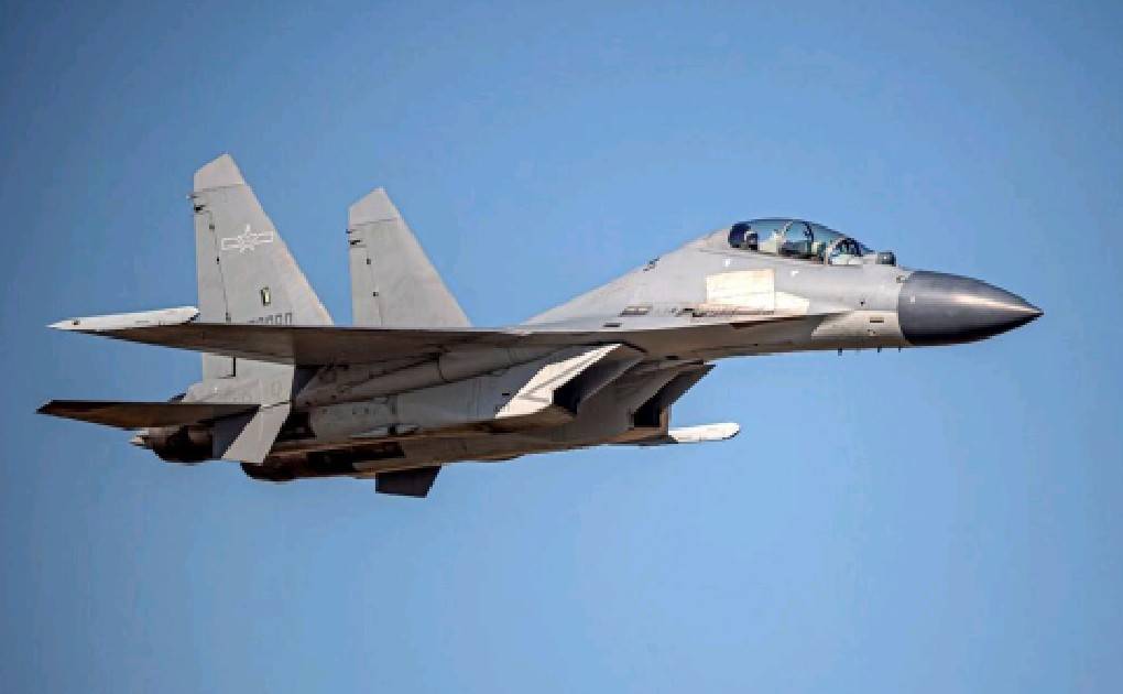 解放軍空軍殲-16戰機。(圖/國防部提供)