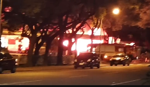 南投中興新村爆大火。(圖/翻攝自記者爆料網)