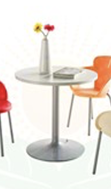 Mesa de MDF y base de metal 