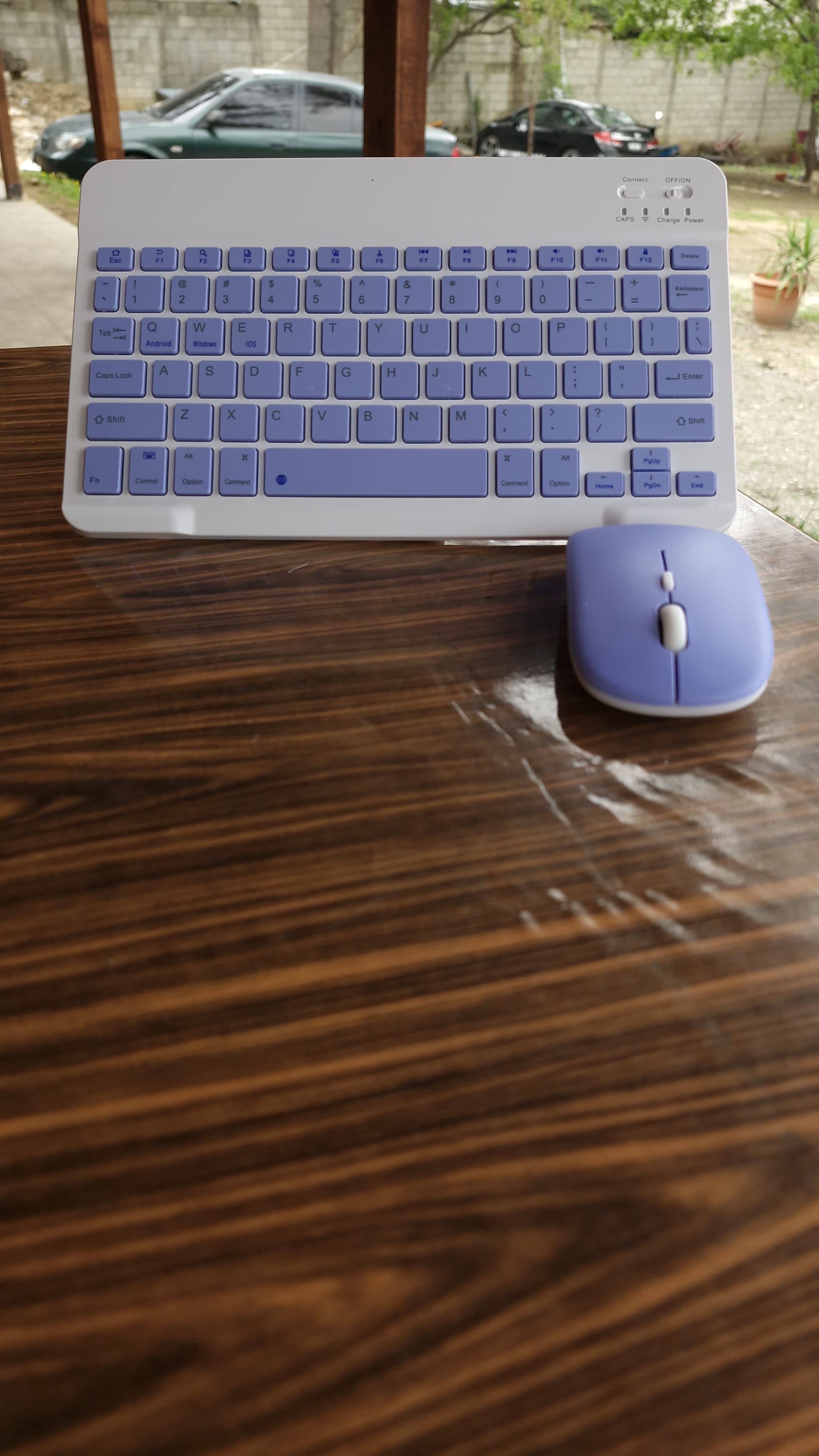 Teclado y mouse inalambrico morado. - Govania, S.A