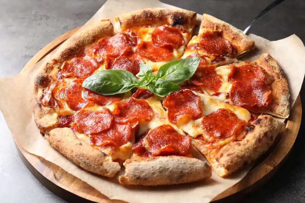Pizza Pepperoni Mediana - Restaurante Cafeteria demo
