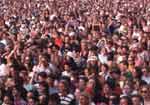 huge glastonbury crowd