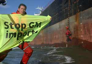 GM activists boarding the MV Etoile