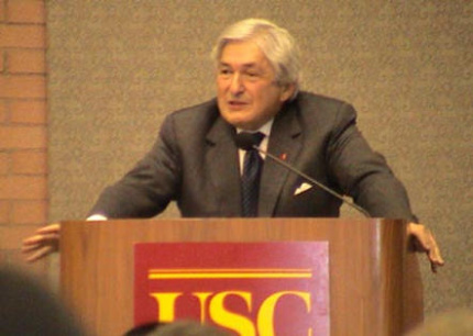 President of the Wold Bank, James Wolfensohn, delivers a Greenpeace Business lecture in 2002