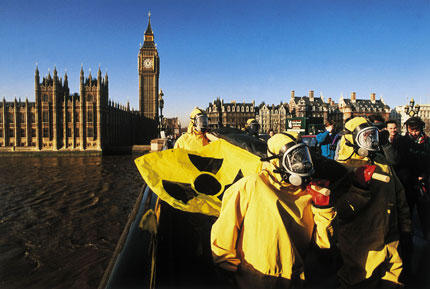 Greenpeace activists carrying body bags to Parliament in protest against the Gulf war