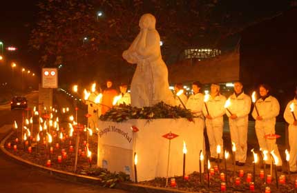 Activists mark the anniversary of Bhopal at Dow Chemical Europe headquarters