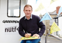 George Eustice signing a petition asking the Government to reallocate quota.