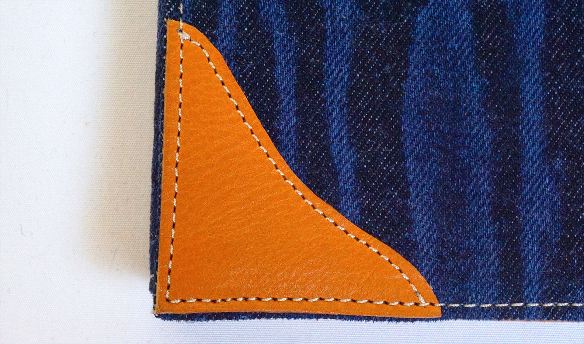 WOOD DENIM】ノートカバー [セミB5：刺繍バージョン] | WOOD DENIM