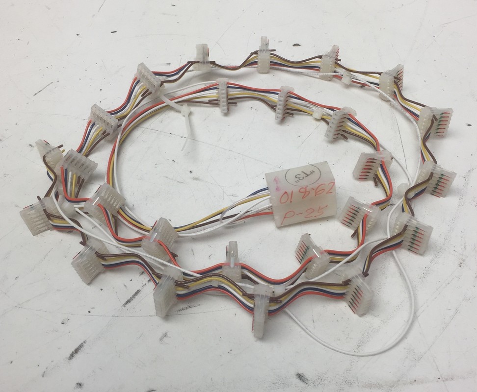 018-62 P-25 GMI Graphics Microsystems Inc Cable with 25 connectors